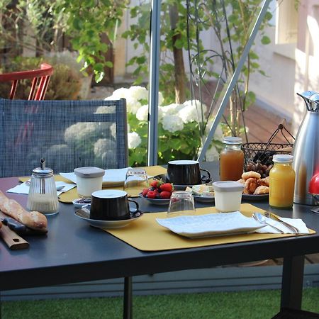 Suite En Terrasse A Cognac Buitenkant foto