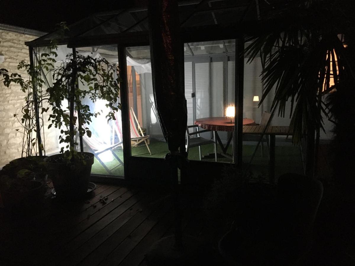 Suite En Terrasse A Cognac Buitenkant foto